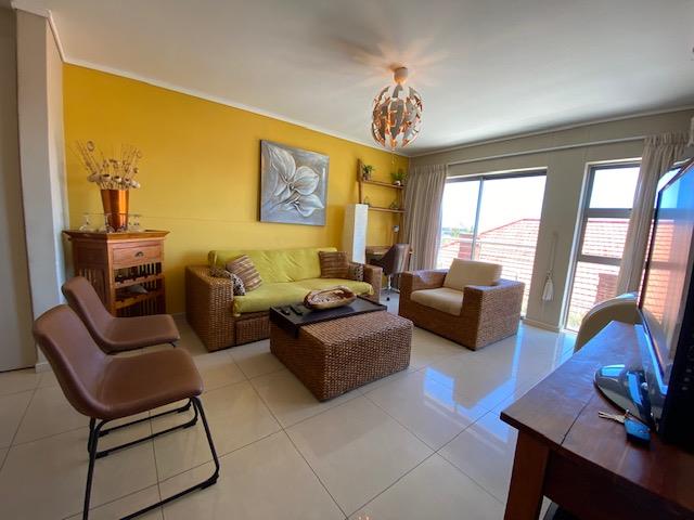 To Let 2 Bedroom Property for Rent in Sea Point Western Cape